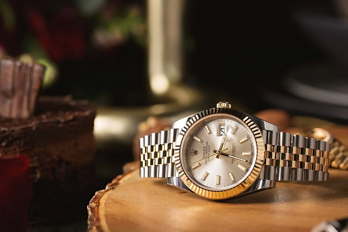 How much do replica Rolex watches cost?