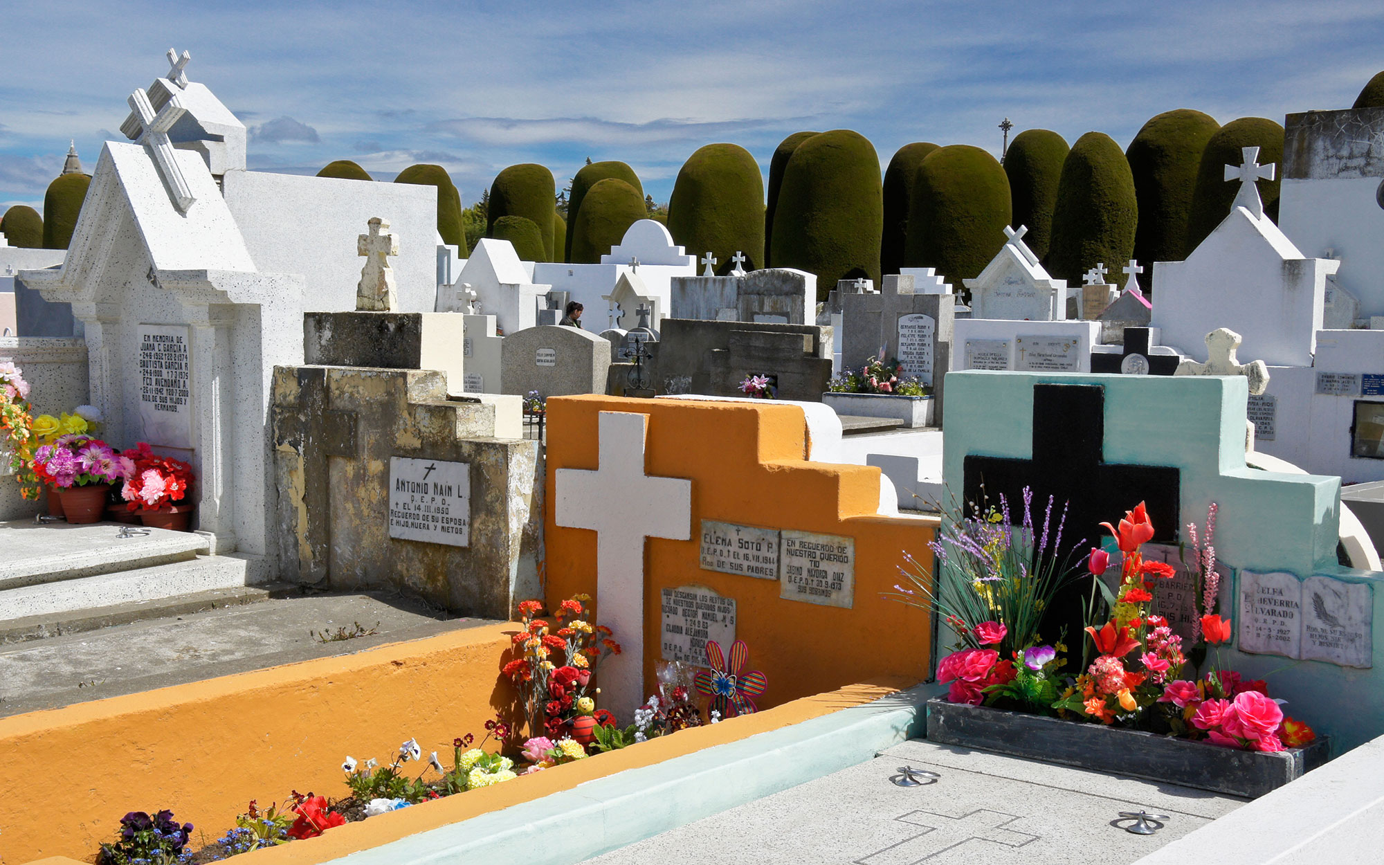 Learn about the different models of grave monuments