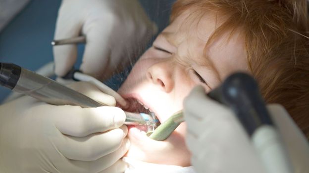 Problems You Might Face When Choosing a Live Dentist Online