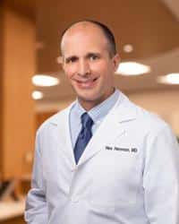 Illuminating the Path to Clarity: Dr. Heroman ‘s Revolutionary Approach to Optimal Vision