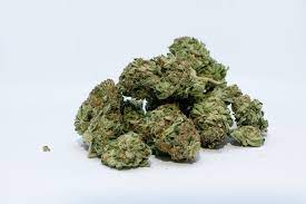 Why Buying Weed Online is the Smartest Option for Cannabis Consumers