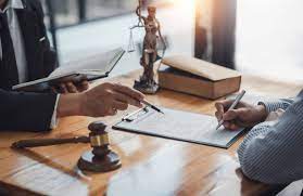 Understanding the Role of Immigration Lawyers: A Guide to Navigating Complex Immigration Laws